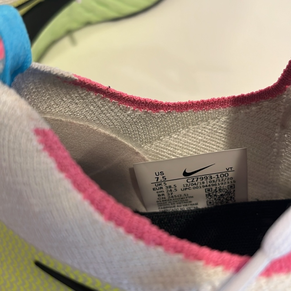 NIKE React Infinity Flyknit running shoes.  Women’s size 7.5. Volt pink glow. - Picture 8 of 12